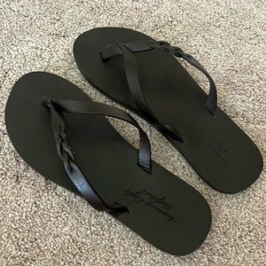 American Eagle Outfitters Flip Flops